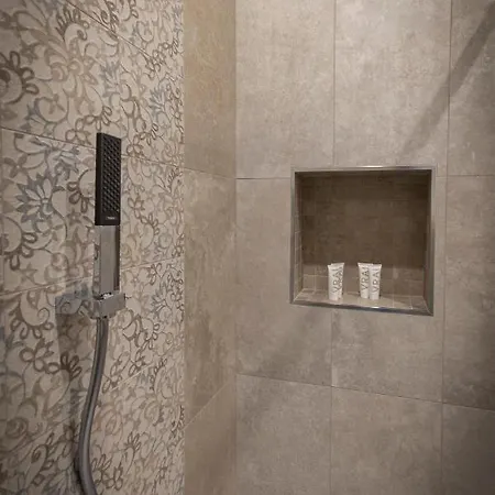 Al Duomo לינה וארוחת בוקר אמנטיאה